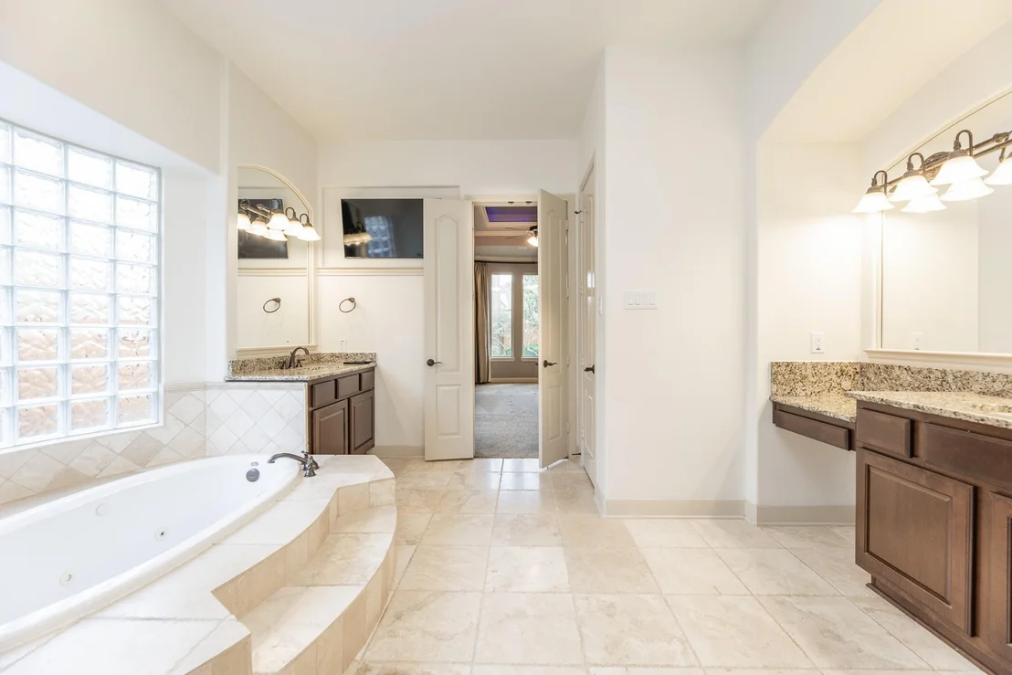 Photo of 13803 Oak Fair Bend