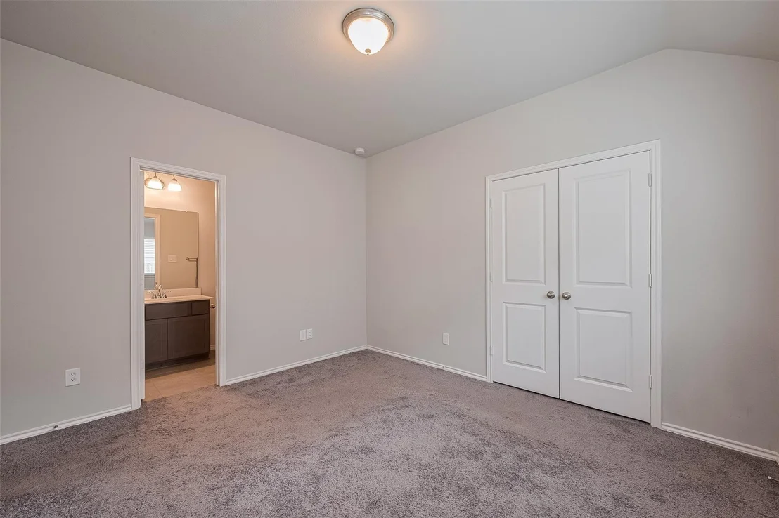 Photo of 25446 Fossa Drive