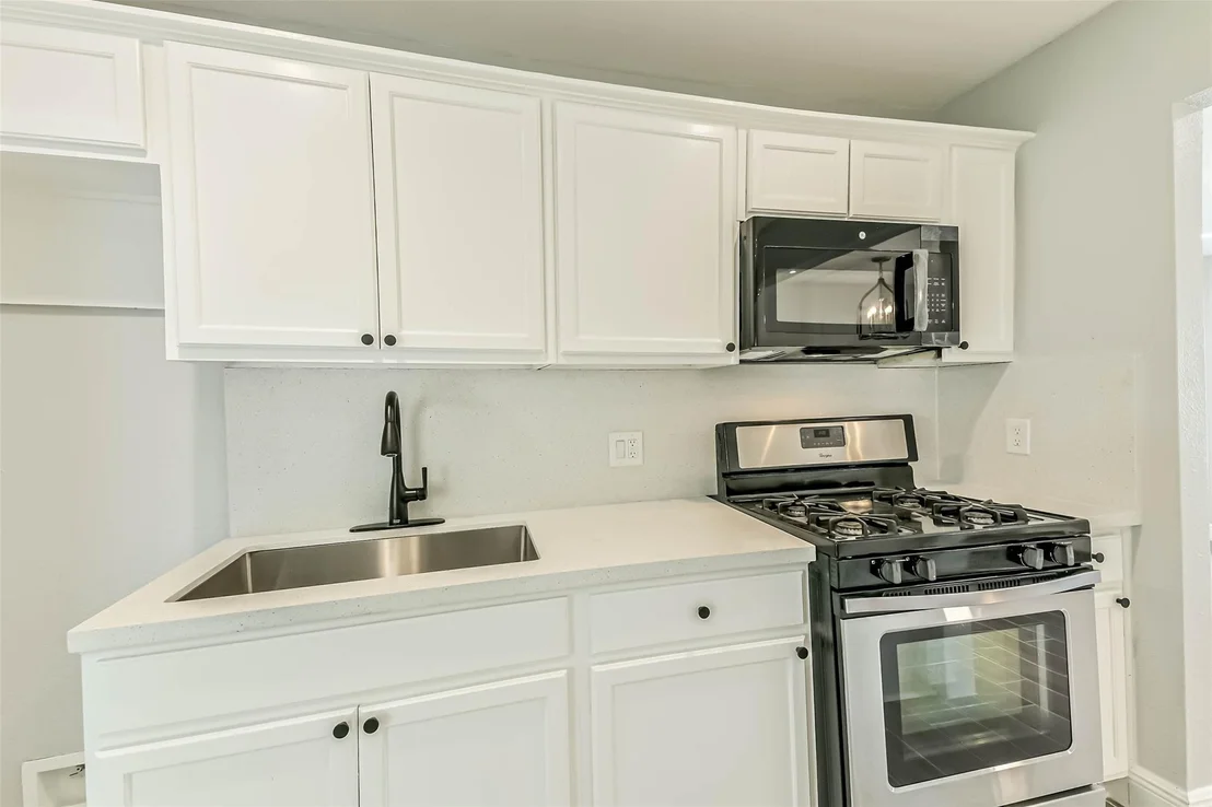 Photo of 8711 Othello Street