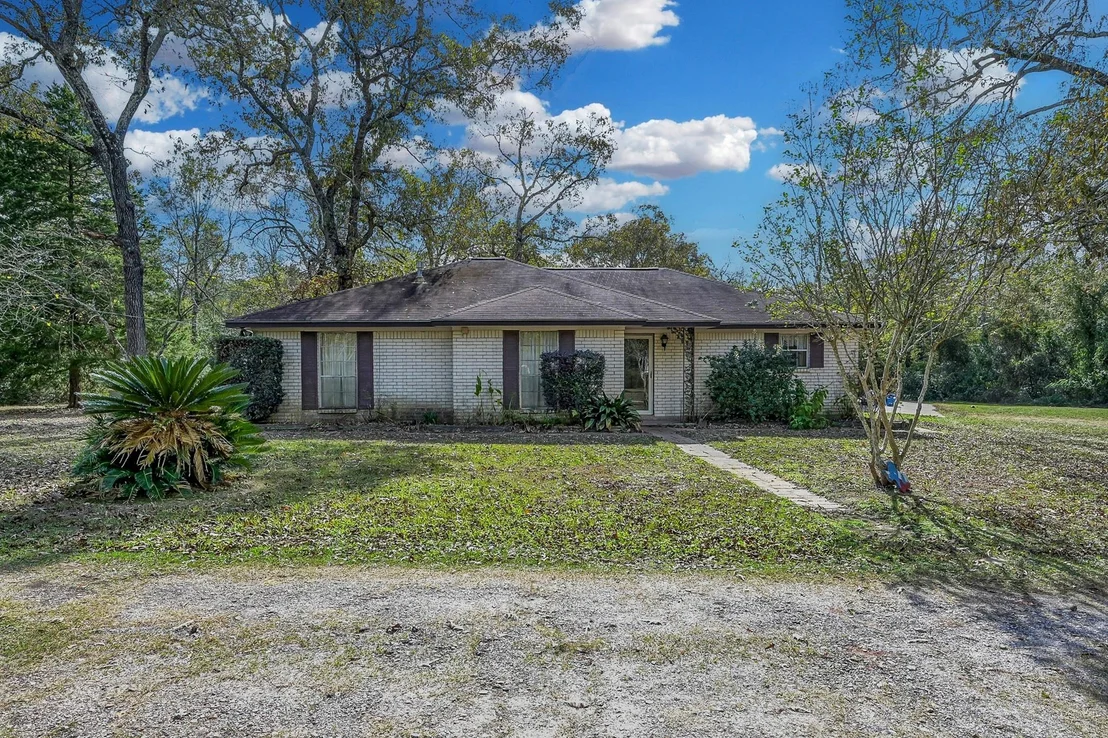 Photo of 16310 Weaver Lane