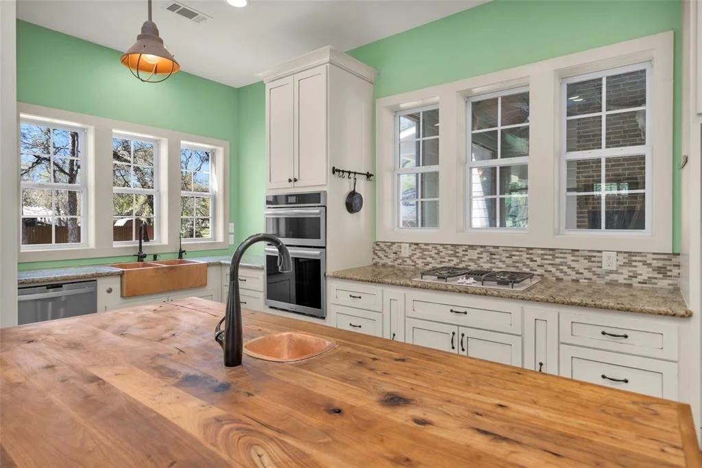 Photo of 20802 Pecan Bend Road