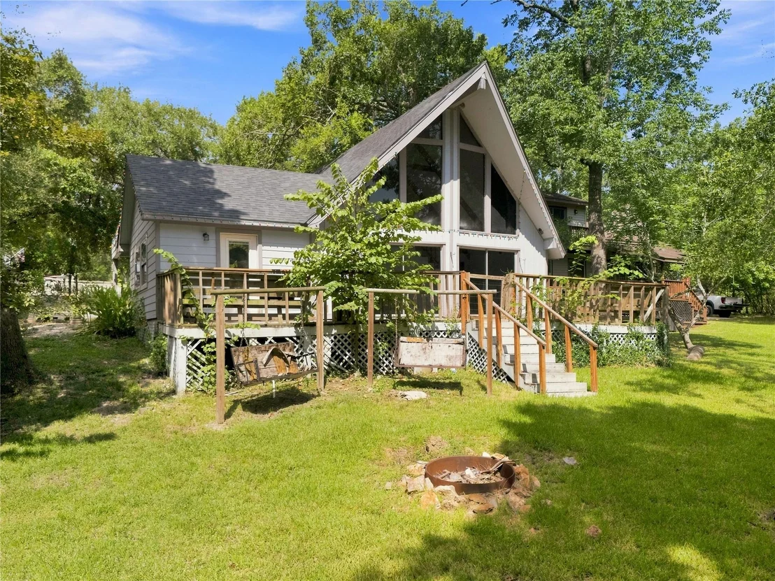 Photo of 761 N Forest Cove Loop