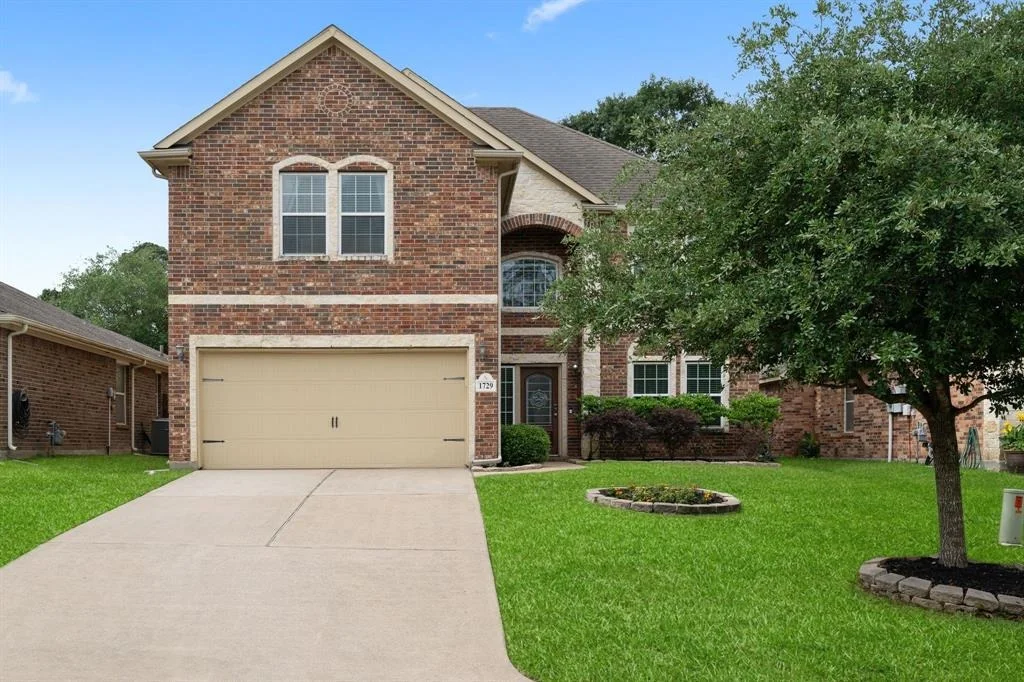 Photo of 1729 Park Oak Drive