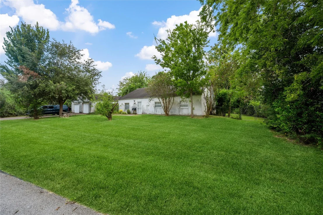 Photo of 9052 Elizabeth Road