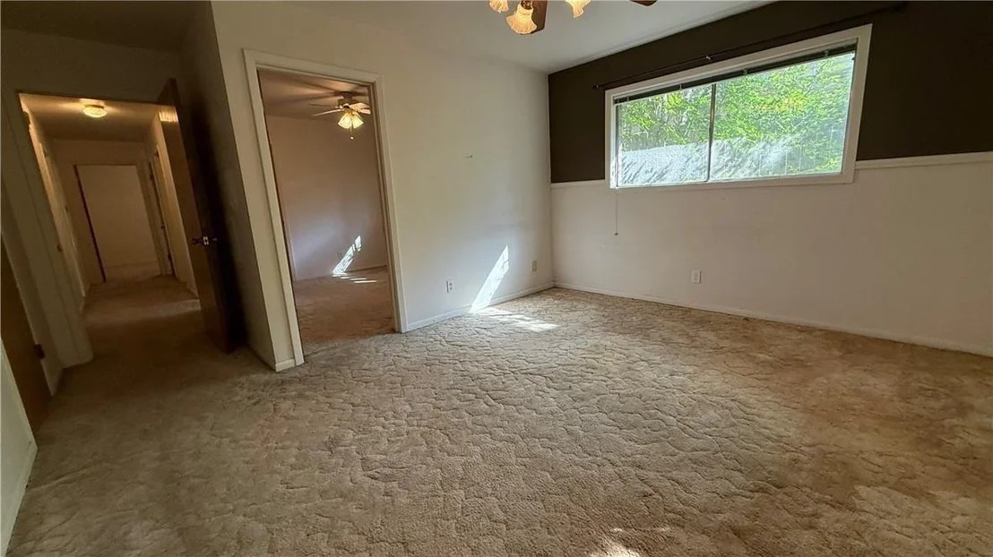 Photo of 203 Longfellow Lane