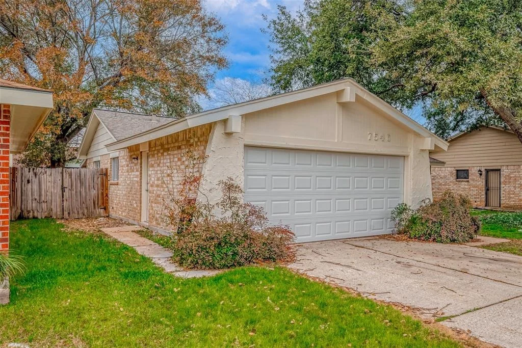 Photo of 7546 Bubbling Spring Lane