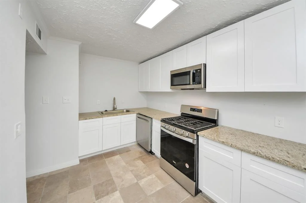 Photo of 24526 Glen Loch Drive