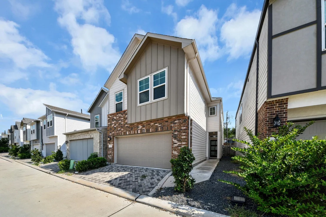 Photo of 8505 Rising Stream Drive