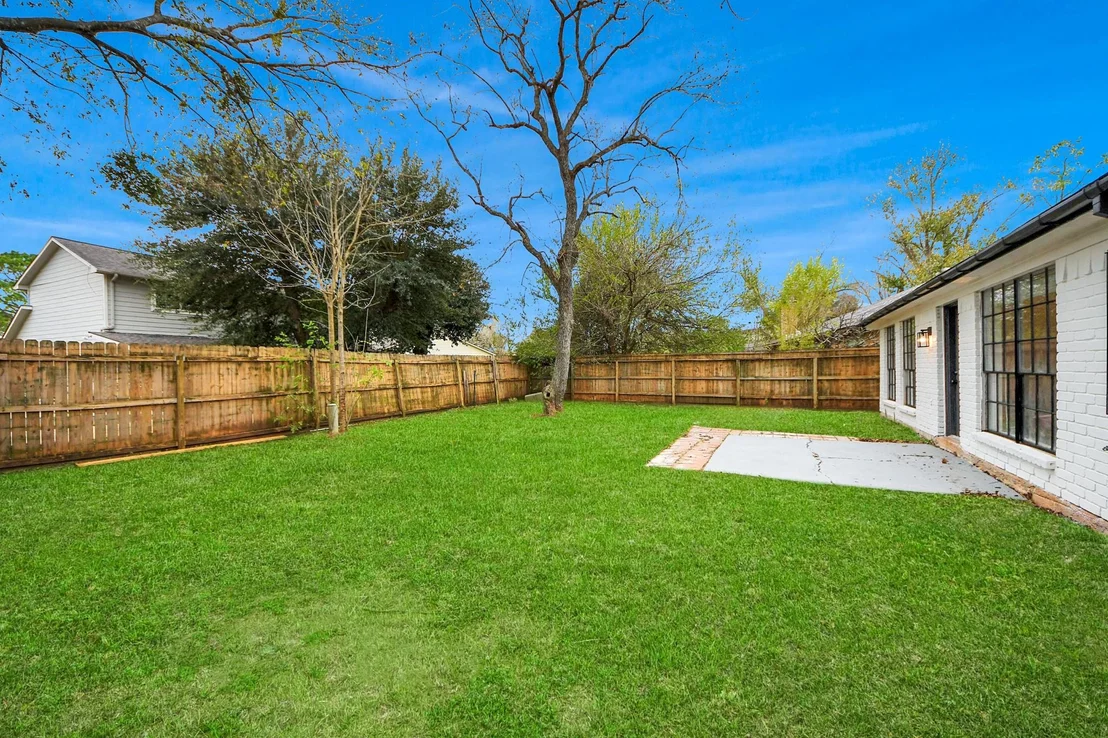 Photo of 718 Land Grant Drive
