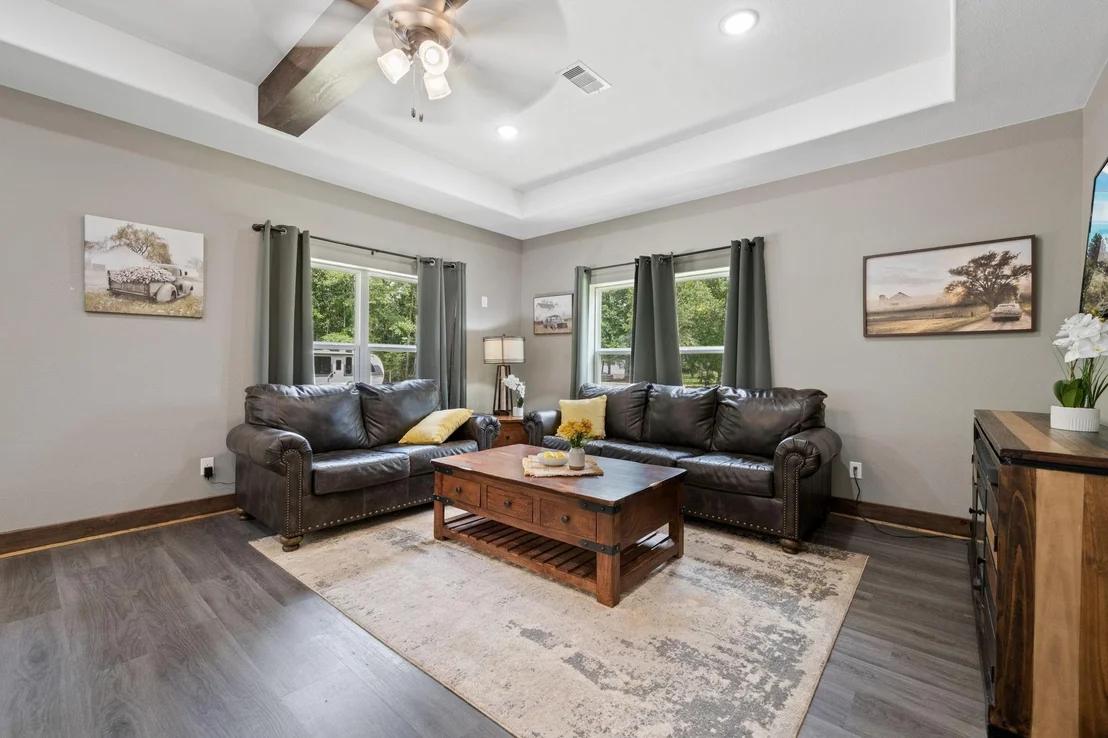 Photo of 376 Jill Street