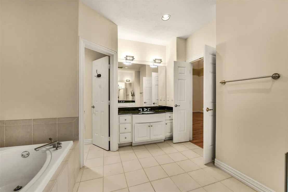 Photo of 3030 Orchard Drive