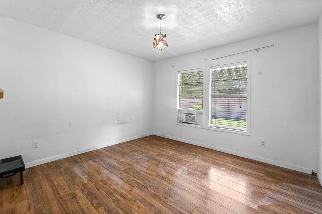 Photo of 401 Lee Avenue