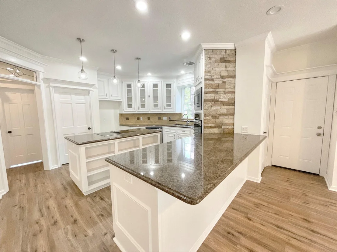 Photo of 1810 Seven Maples Drive