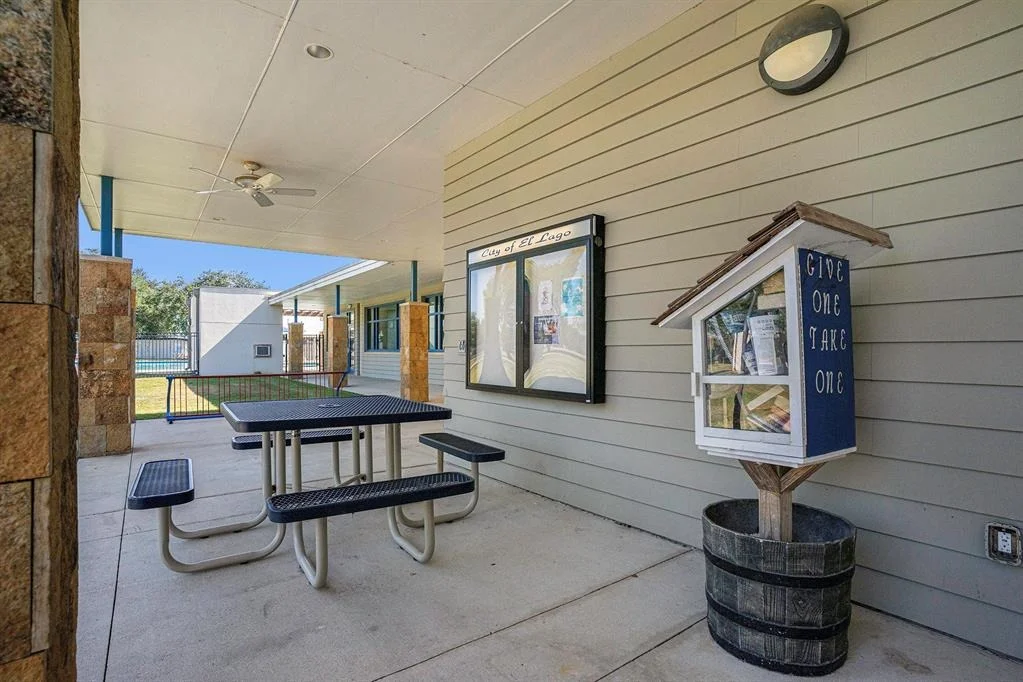 Photo of 710 Bayview Drive
