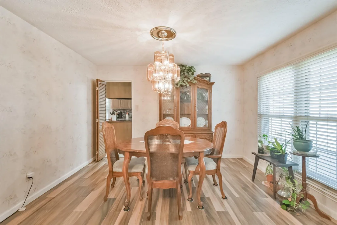 Photo of 1602 N Hollow Drive