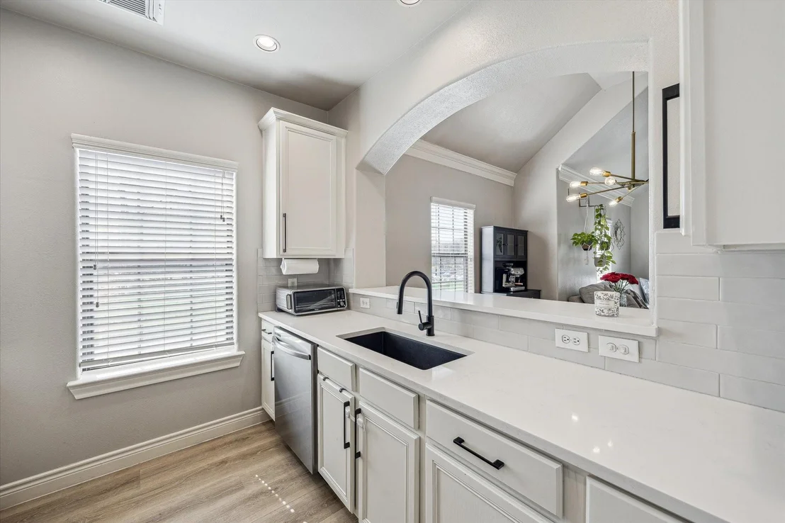 Photo of 2947 Clinton Drive
