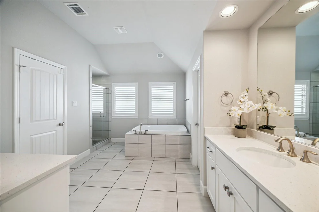 Photo of 5213 Rose Street