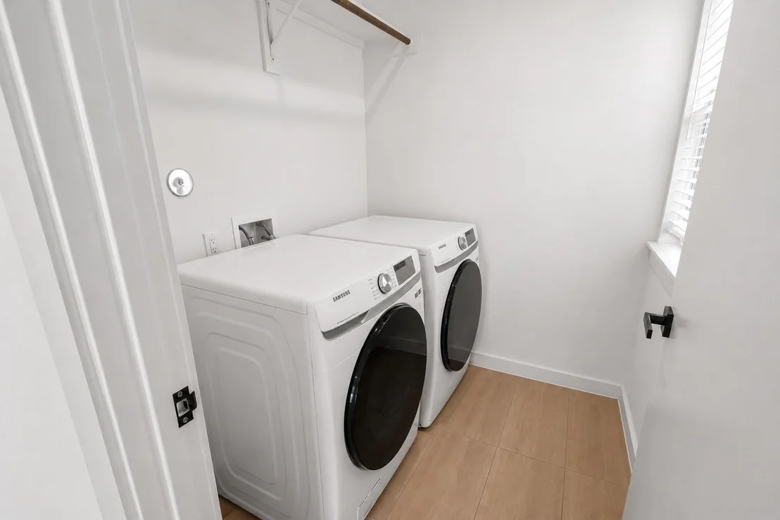 Photo of Unit B at 6742 Peerless Street