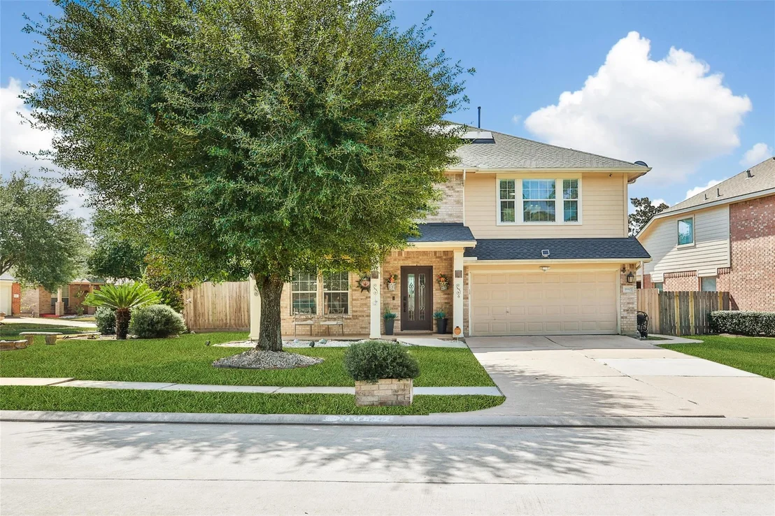 Photo of 18827 Squirrel Oaks Drive