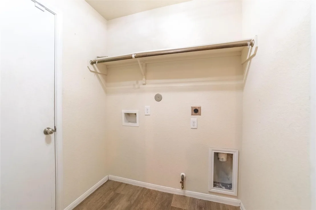 Photo of 10510 Chestnut Path Way