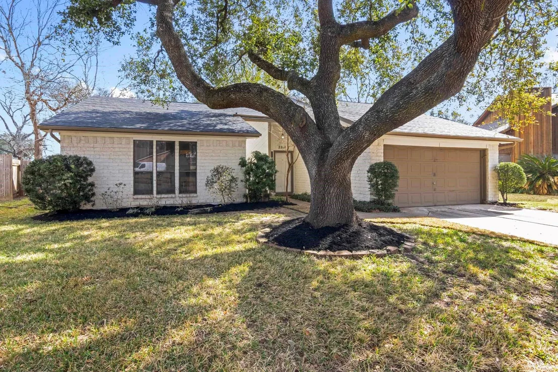 Photo of 2551 Buffalo Trail
