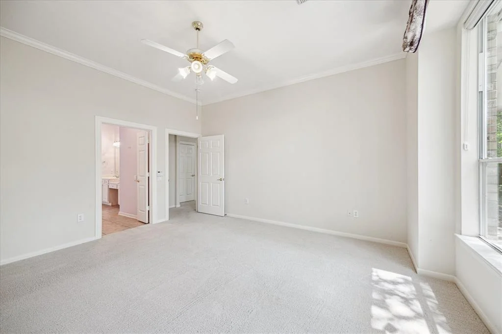 Photo of 18 Robindale Circle