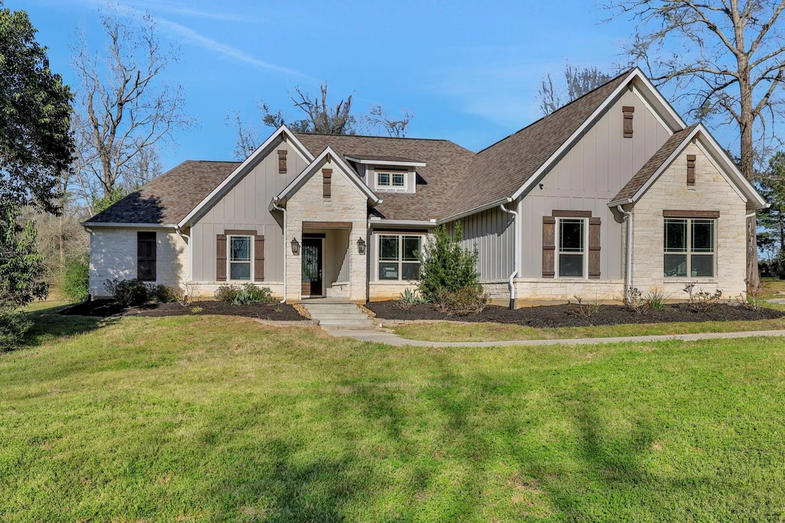 Photo of 340 Pine Drive