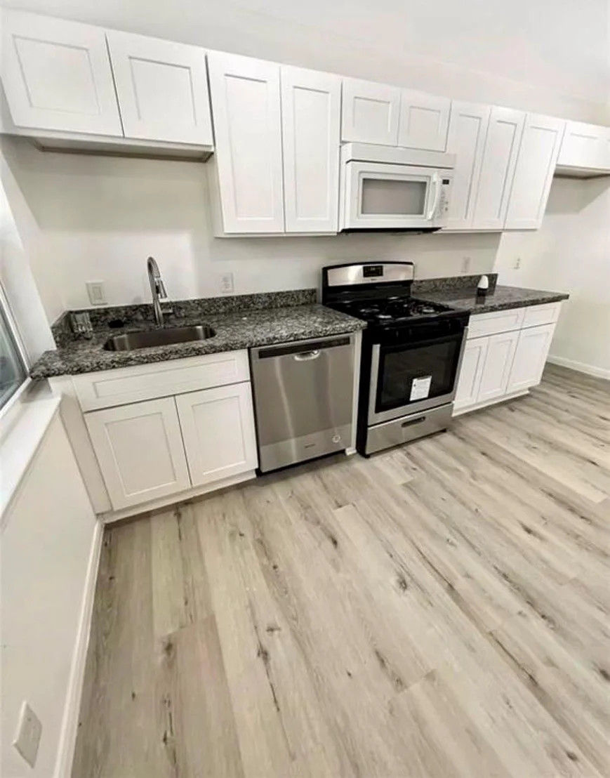 Photo of 408 Commanche Road