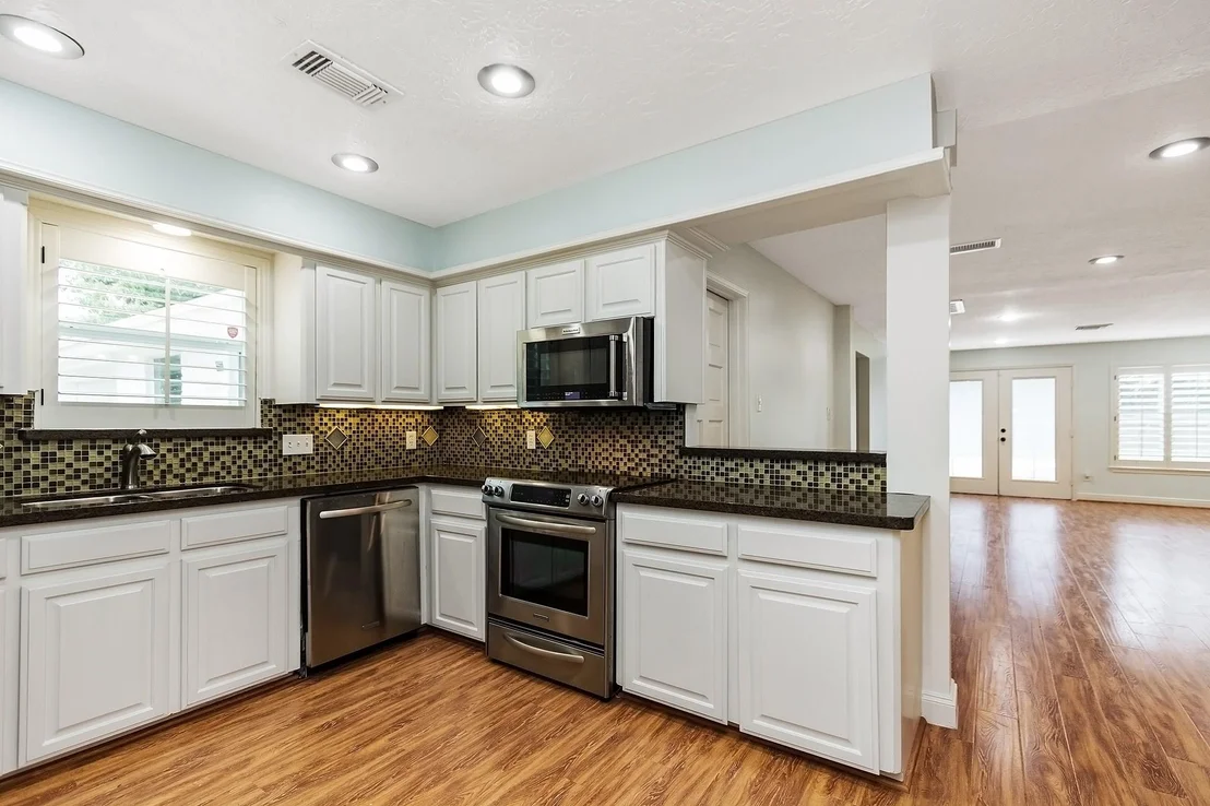 Photo of 5511 Greentree Drive Drive
