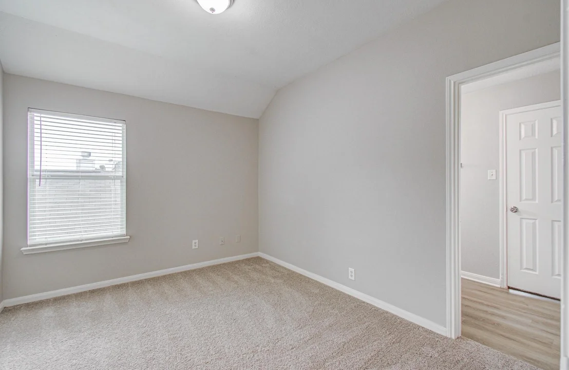Photo of 19423 Bear Springs Drive