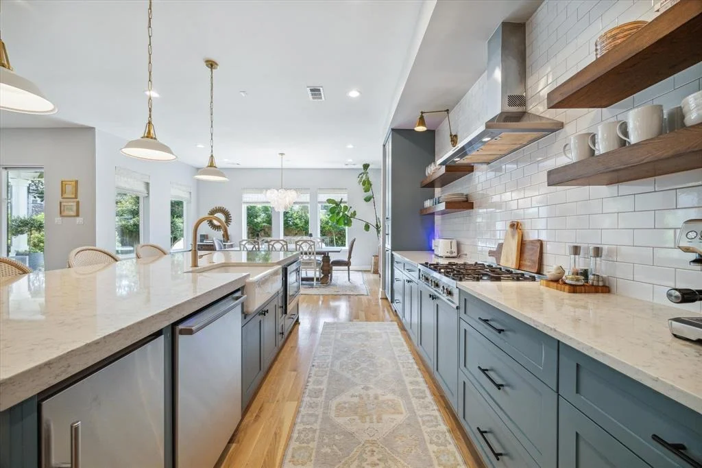 Photo of 1409 Chamboard Lane