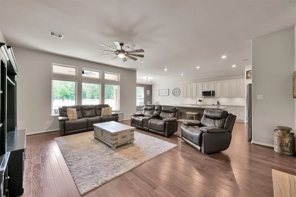 Photo of 9175 White Tail Drive
