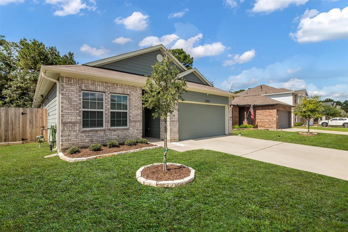 Photo of 1107 Grand Junction Drive