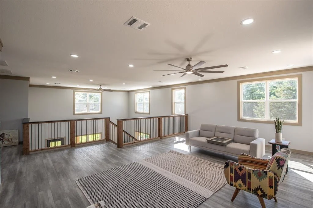 Photo of 103 Whispering Oaks