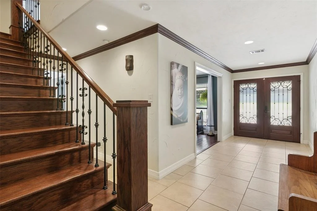 Photo of 1025 Creek Bend