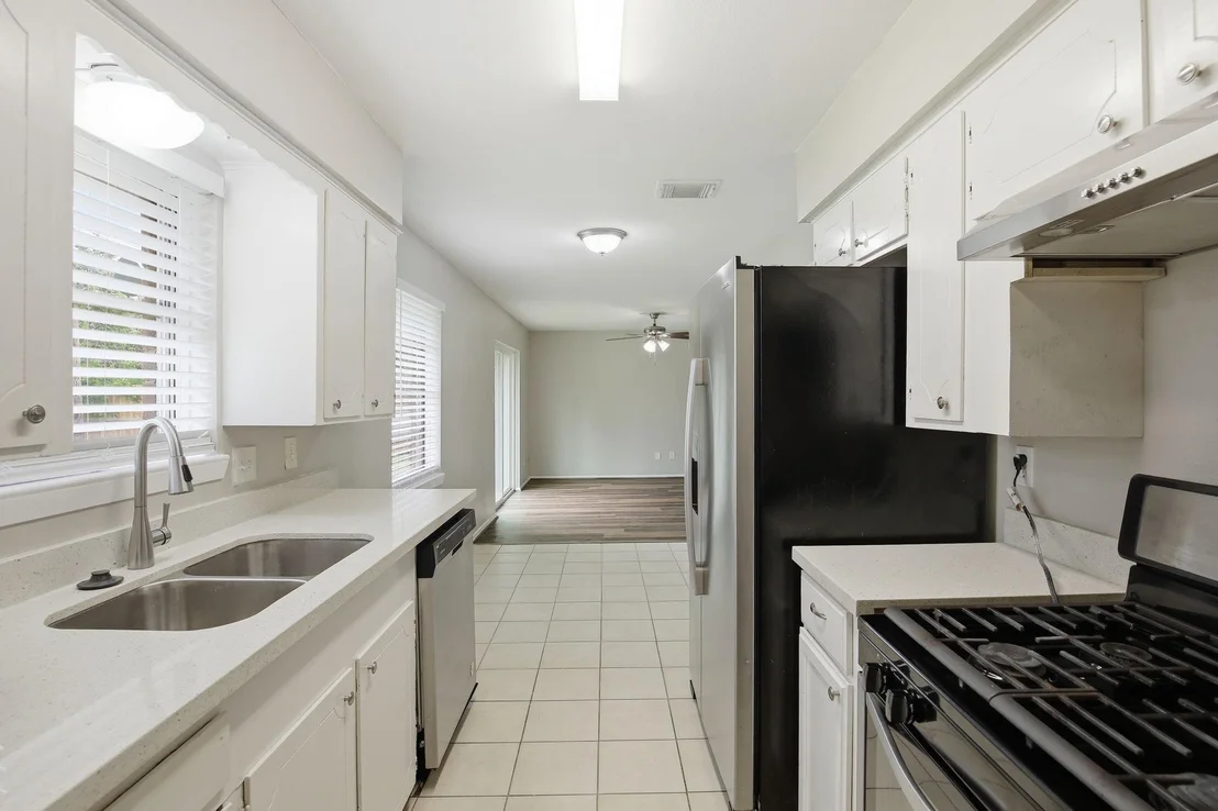 Photo of 15119 Bathurst Drive