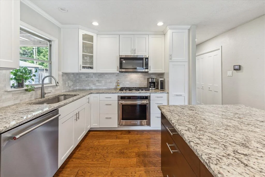 Photo of 1007 Waltway Drive