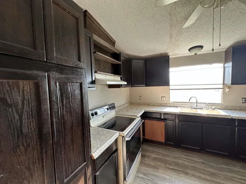Photo of 102 Gt Bailey Street