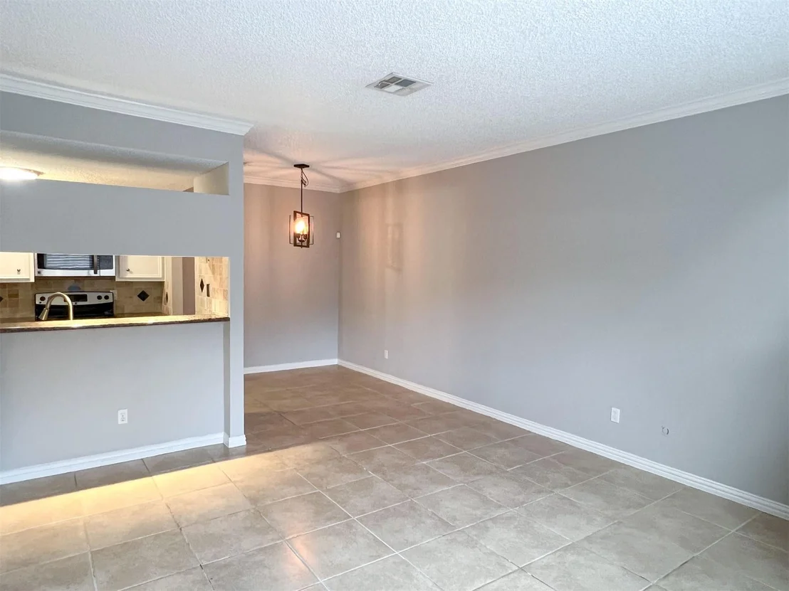 Photo of Unit 21 at 2125 Augusta Drive