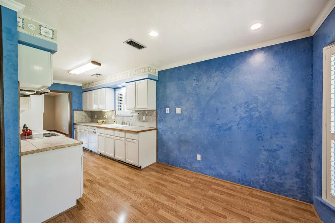 Photo of 7622 Eichler Drive