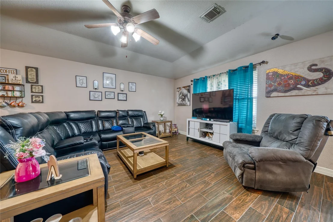 Photo of 2210 Mountain Ranch Drive