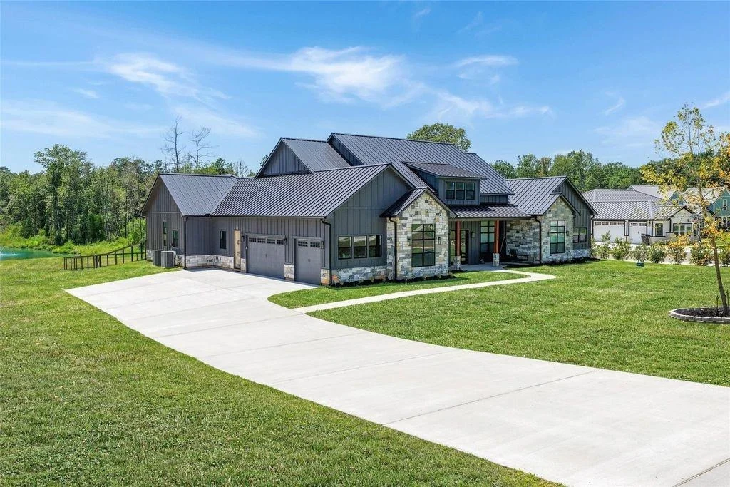Photo of 150 Quiet Springs Trail