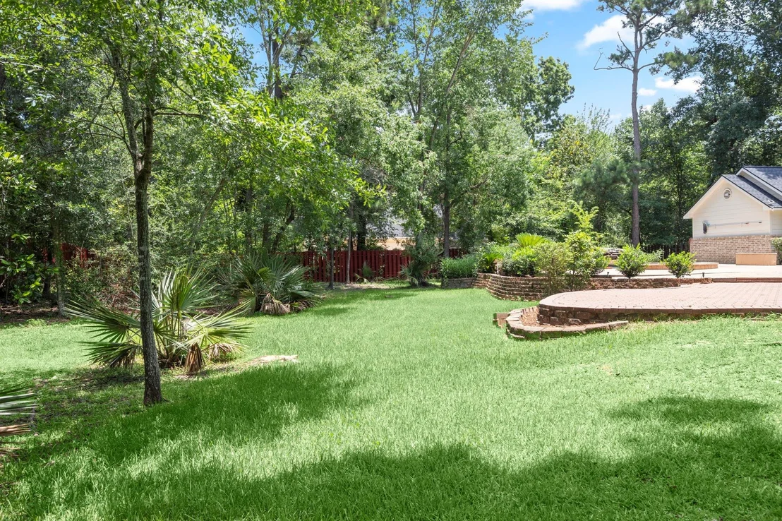 Photo of 8961 Fallsbrook Court