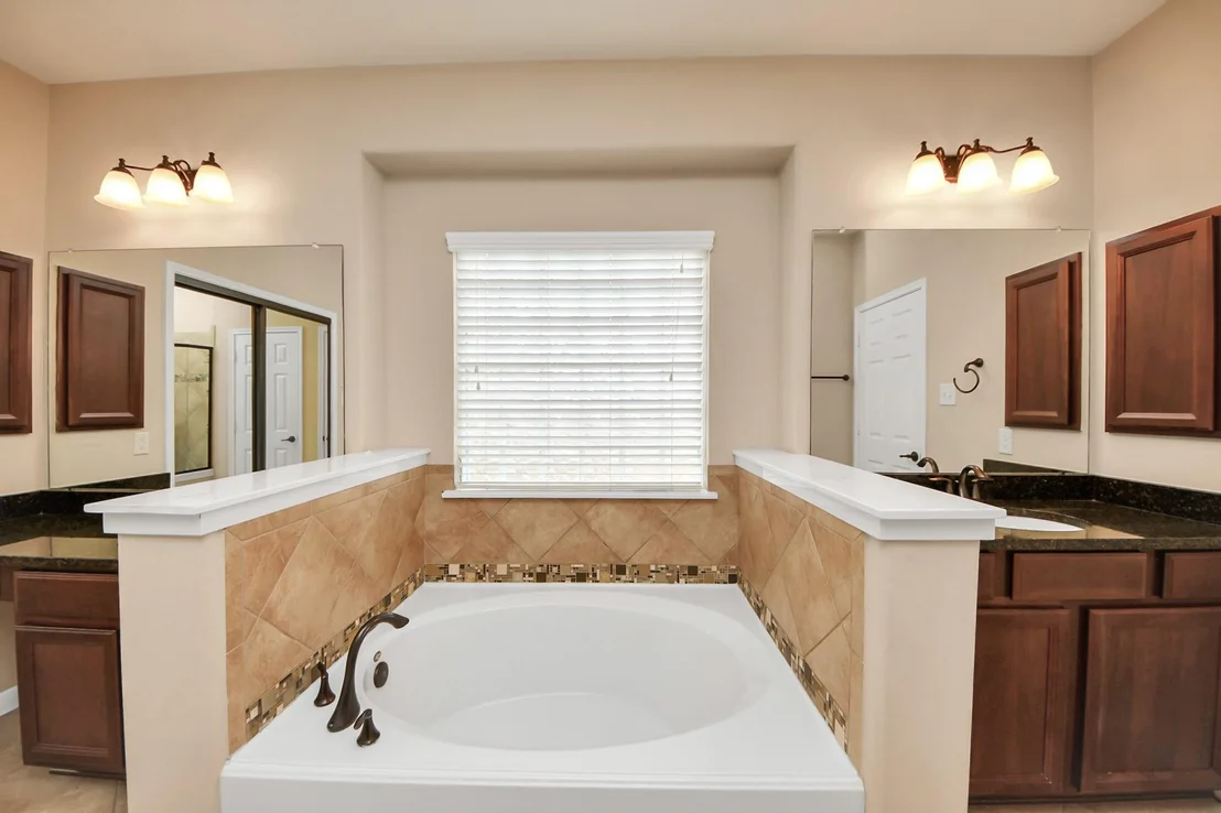 Photo of 18006 E Williams Bend Drive