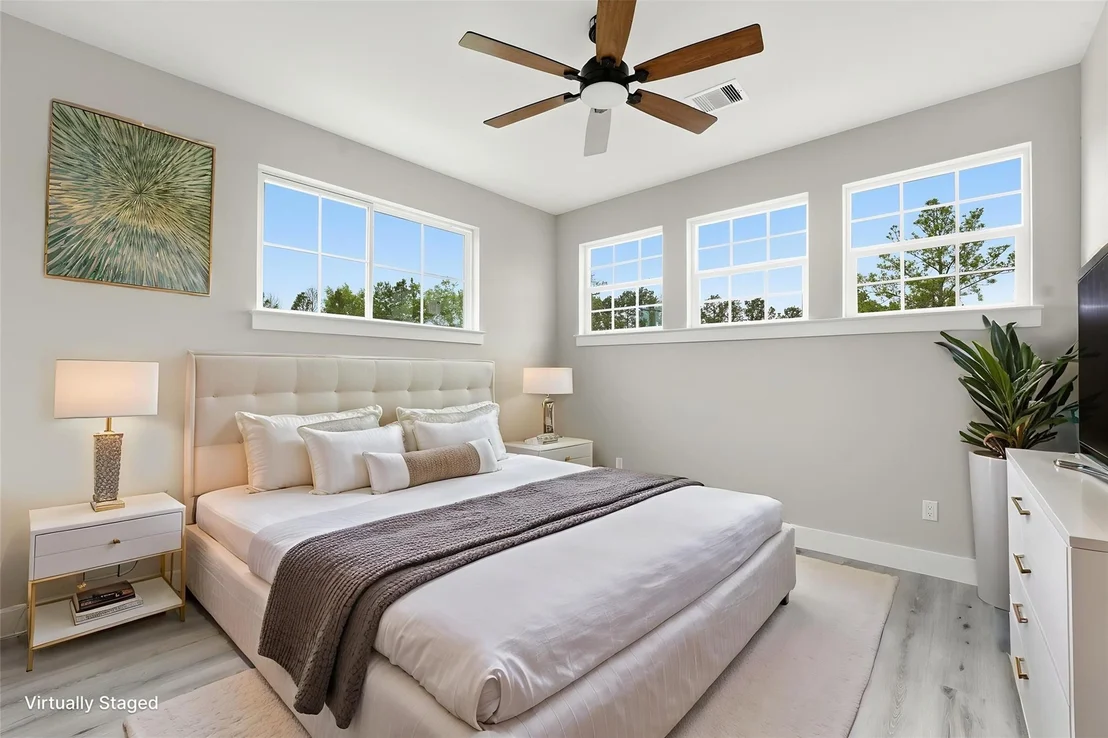 Photo of 3388 Wooded Lane