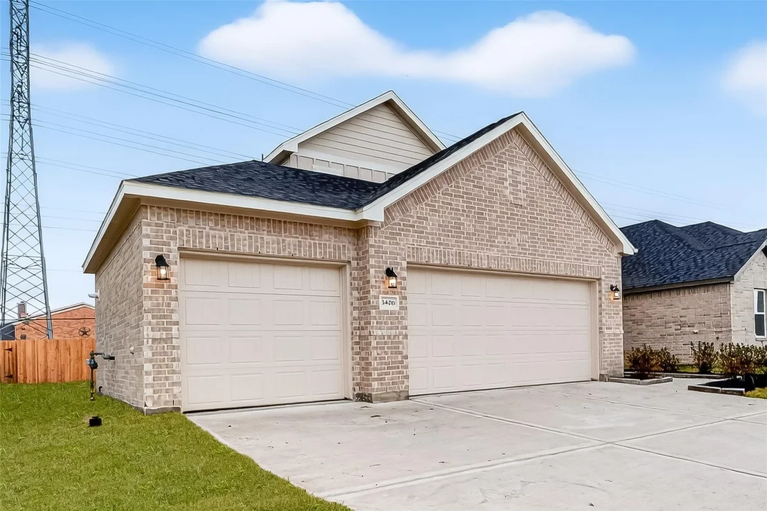 Photo of 3406 Rolling River Drive