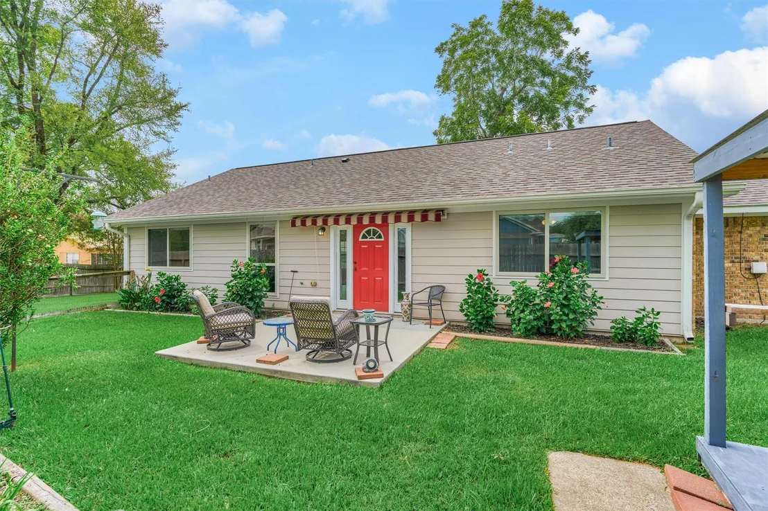 Photo of 15031 Port Circle
