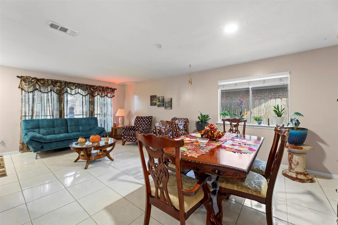 Photo of 2214 Clemson Drive