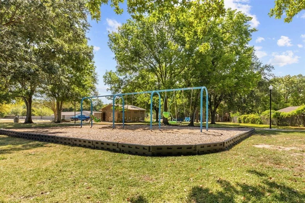 Photo of 710 Bayview Drive