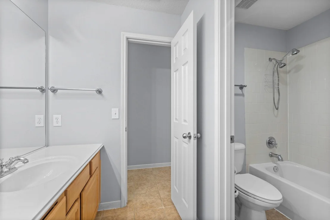 Photo of 2915 Sandleigh Drive